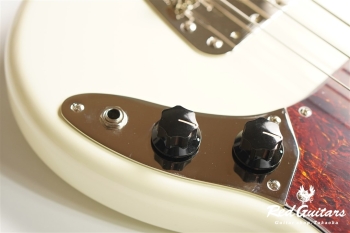 CLASSIC VIBE ’60S MUSTANG BASS - Olympic White